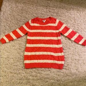 Old Navy medium sweater in peach and cream.